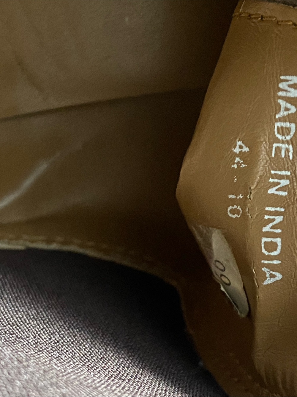 Men's Brown Suede Chukka Boots - Timeless Casual Style - Picture 7 of 15